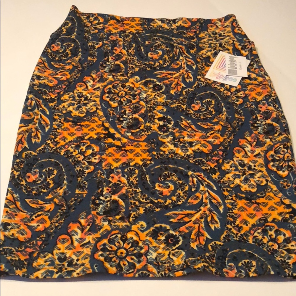 NWT S Cassie Skirt